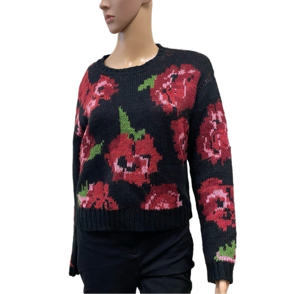 JUN & Ivy Black Long Sleeve Sweater with Roses - Large
